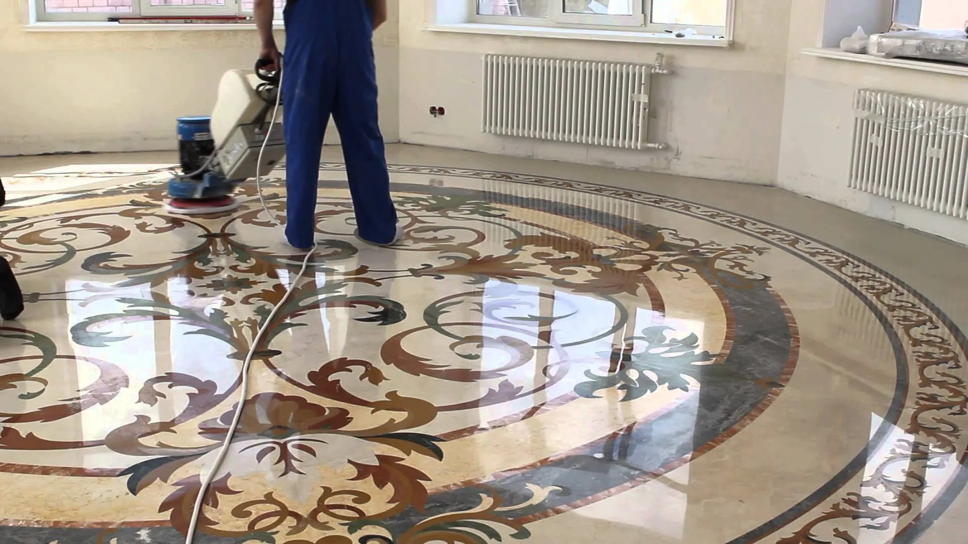 Полірування мармурової підлоги з орнаментом